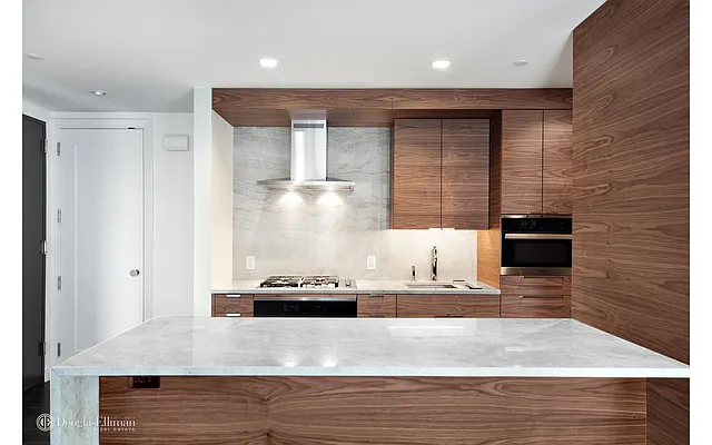 Rented by Douglas Elliman | media 16