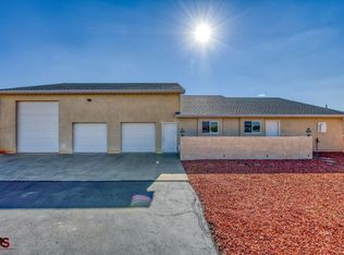 1220 S Monument Rd, Kanab, UT 84741