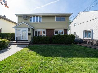 691 9th St, Secaucus, NJ 07094