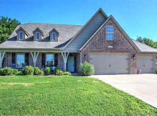 23443 E 135th St, Coweta, OK 74429