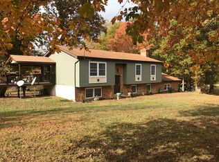 13228 Golden Dr, Sumerduck, VA 22742
