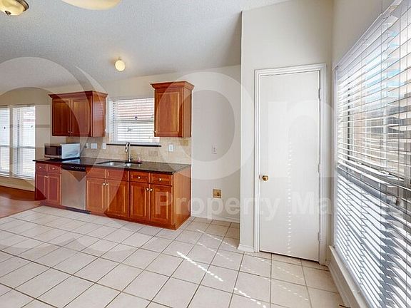 4th image of 4133 Baccarat Dr