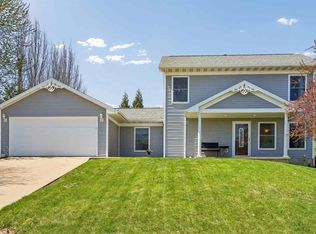 101 Lindemann Dr, Iowa City, IA 52245