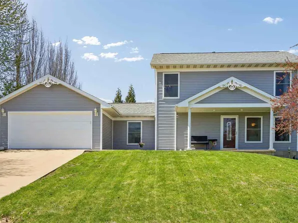 101 Lindemann Dr, Iowa City, IA 52245