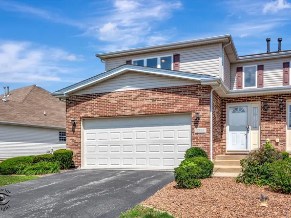 1383 Somerset Dr Unit 3, Beecher, IL 60401