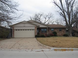 415 NW Woodland Dr, Lawton, OK 73505