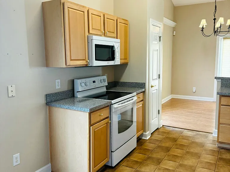 125 Rama Ct — Photo 12