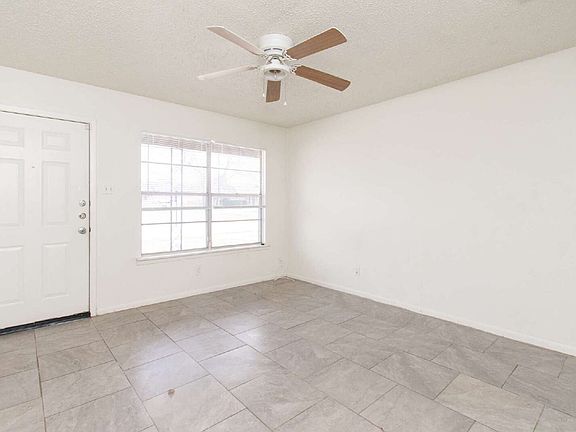 3rd image of 1513 Janis Dr #A