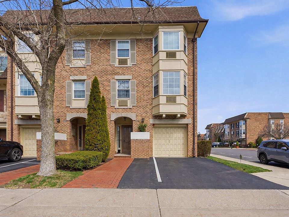 1st image of 206-17 Lori Dr #1