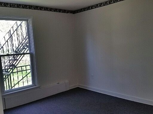 2nd image of 434 Walnut Ave