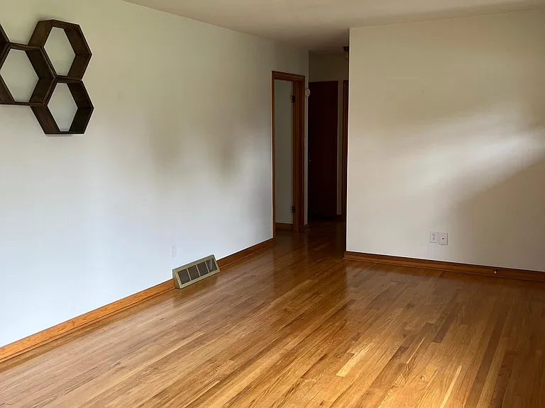 626 Margot Ave — Photo 6