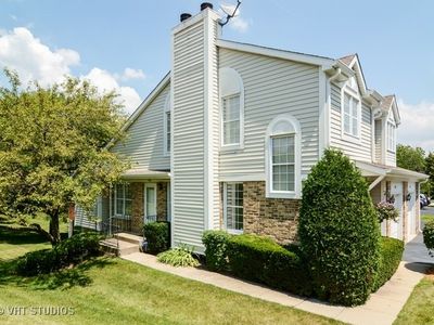 986 N Cove Dr, Palatine, IL, 60067
