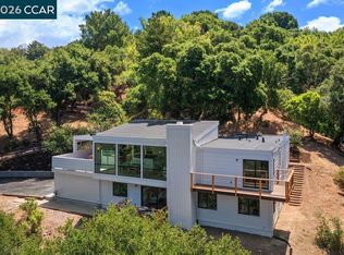 16 Sunnyside Ct, Orinda, CA 94563