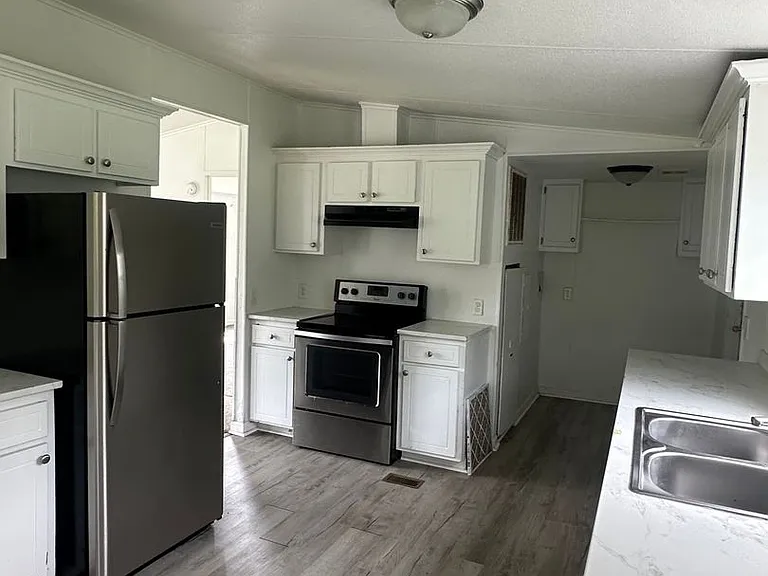 6245 Speights Chapel Rd — Photo 3