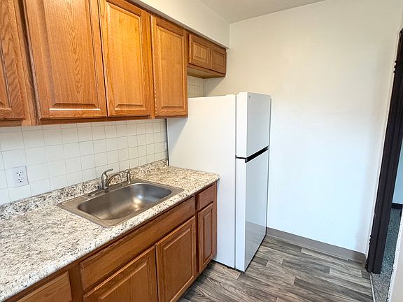 5th image of 1680 Skyline Dr APT 8
