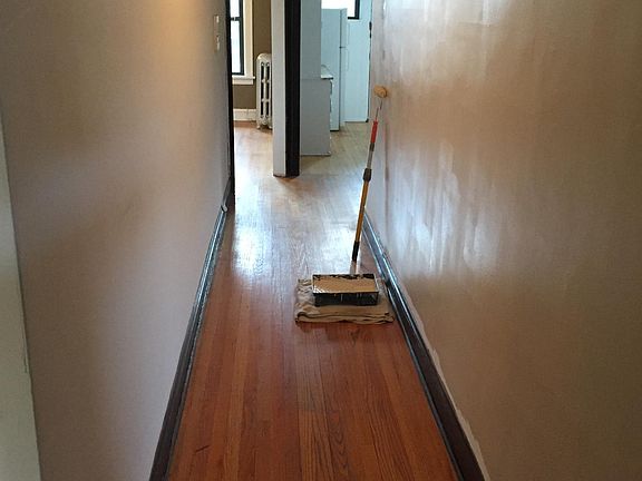 4th image of 2419 W Sunnyside Ave