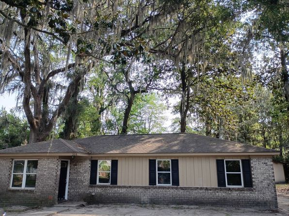 308 Stacie Ct
