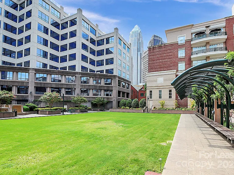 400 N Church St #414 — Photo 39