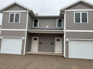 213 Kamps St #B, Combined Locks, WI 54113