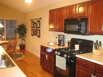 3rd image of 2576 Saint Charles Cir
