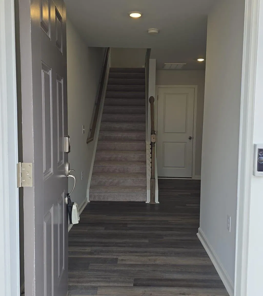 3 bed, 1794 sqft, $1,850 — Photo 3