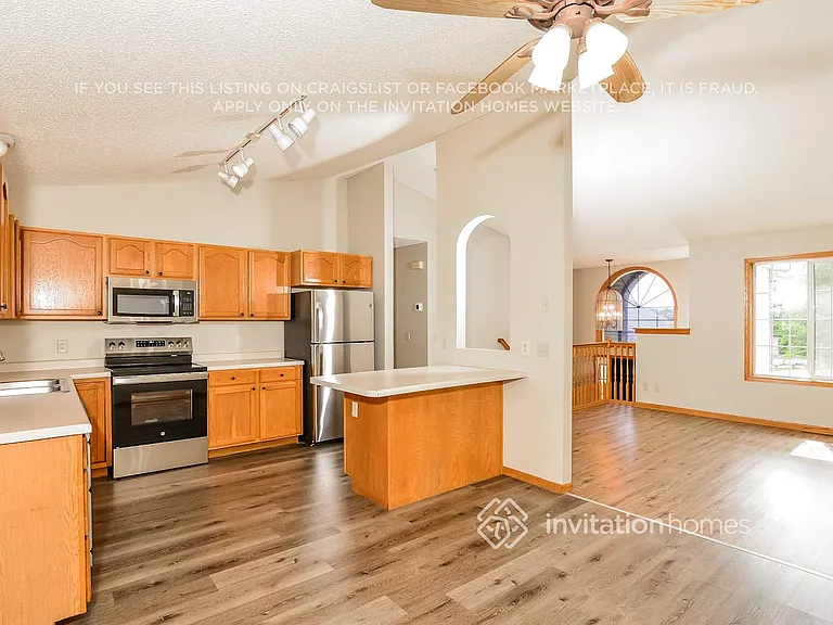 19309 Upland St NW — Photo 6