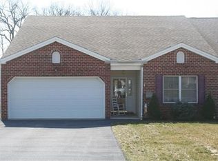 2513 Sherry Dr, Chambersburg, PA 17202
