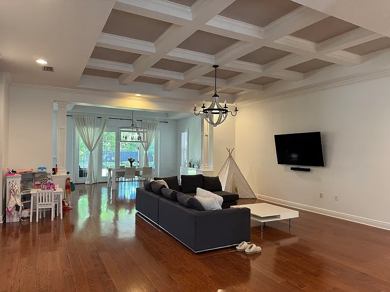 2107 Carroll Landing Dr — Photo 7