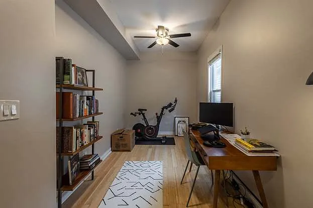 1734 N Rockwell St #2 — Photo 5