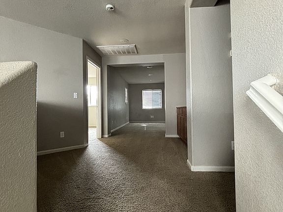 3rd image of 13211 Fountain Dr