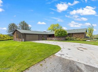 150 Sage Hill Dr, Selah, WA