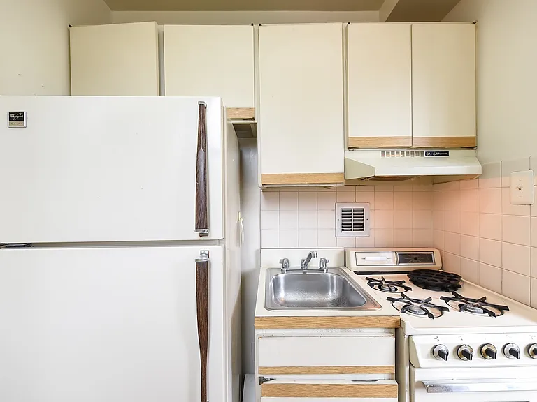 1021 Arlington Blvd #1146 — Photo 8