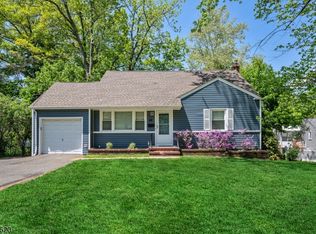 118 Ridgedale Ave, Madison, NJ 07940