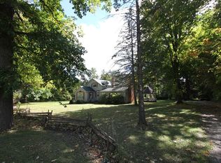 249 W Buell Rd, Oakland, MI 48363