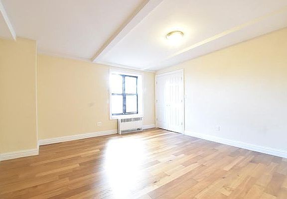 4th image of 2350 Broadway Penthouse 3