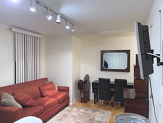 Rented by Barlavi Inc.