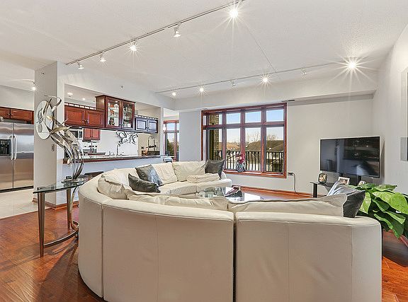 5th image of 18600 S Pine Lake Dr #2A