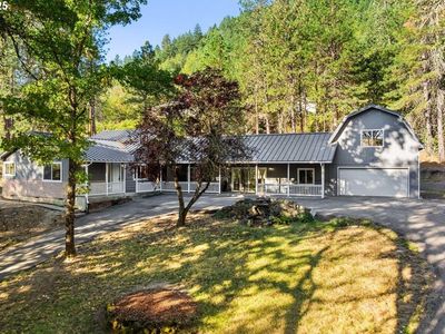 518 Riverbanks Rd, Grants Pass, OR, 97527