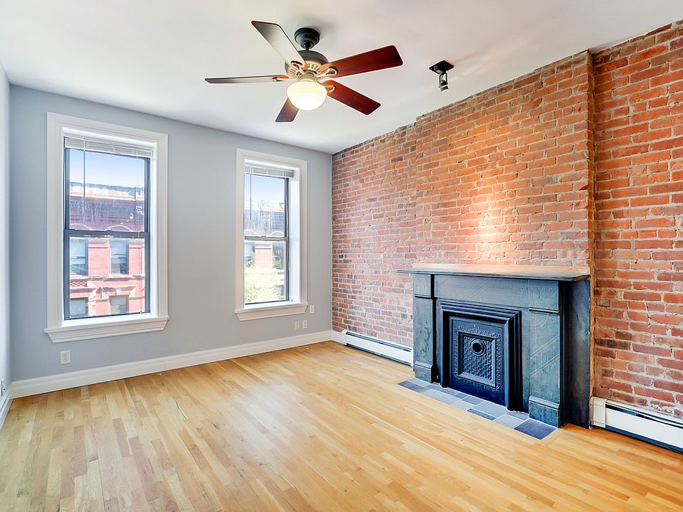 1st image of 118 Bedford Ave APT 3