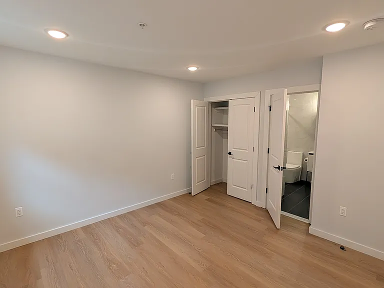 55-A121 Tunxis Ave #121 — Photo 10