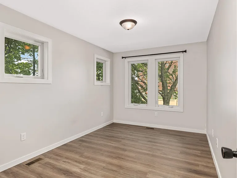2927 Marshall St NE #A — Photo 18