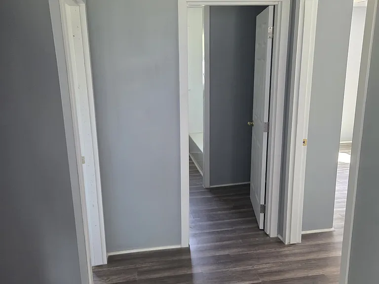 206 Clover St — Photo 10