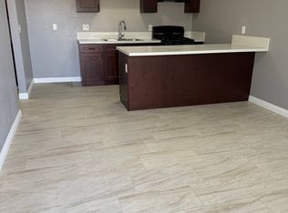 16388 Sequoia St APT 7, Hesperia, CA 92345