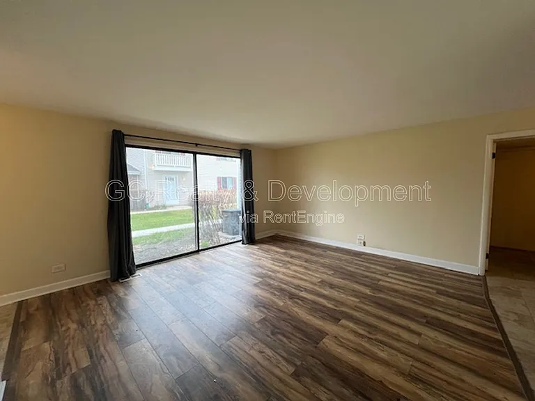 37 Tonset Ct — Photo 3