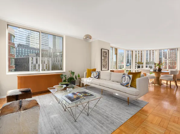 303 Greenwich Street 9D image 1 of 14