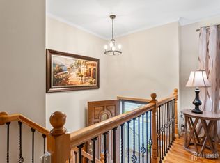 44 Pleasant Ave, Iselin, NJ 08830