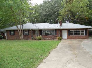 505 Cedar St NW, Hartselle, AL 35640