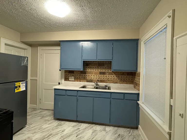20271 Naumann Ave #2 — Photo 7