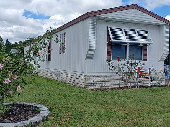 3rd image of 6803 Coconut Grove Cir