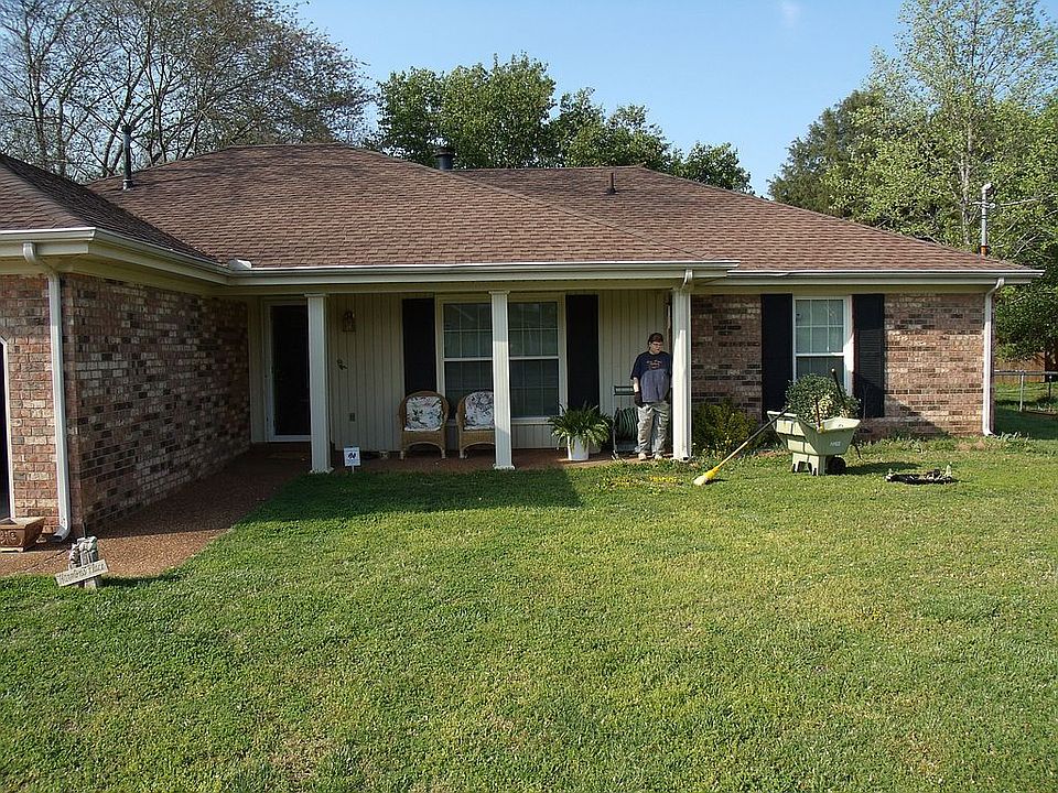 2nd image of 321 Rosemary St
